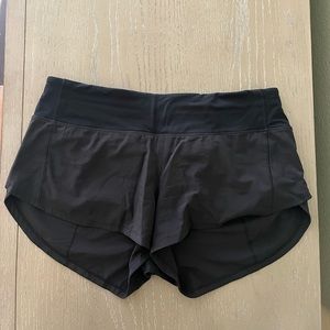 Lululemon Speed Up short 4” length size 4